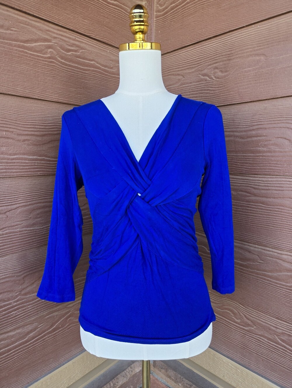 Cable & Gauge Royal Blue Twist‑Front V‑Neck Top – Women’s Size Medium - Picture 10 of 15